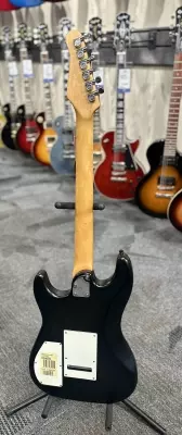 Godin Guitars - G34055 2